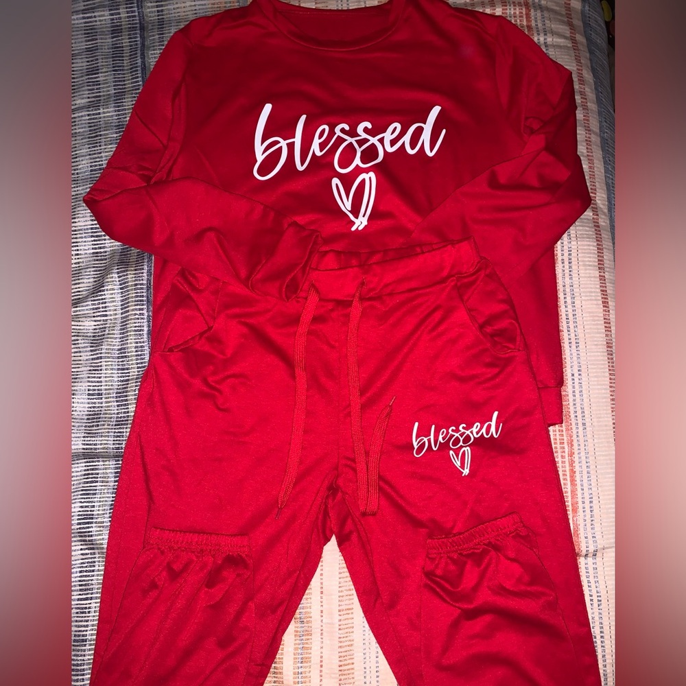 BLESSED JOGGER SET - Picture 2 of 4